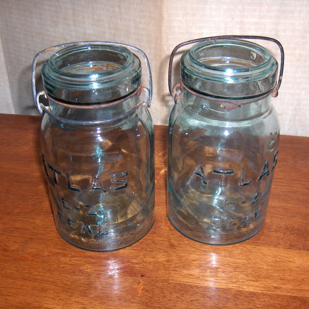 Atlas E Z Seal Jars No Tops. Bubble Glass. Quart Size